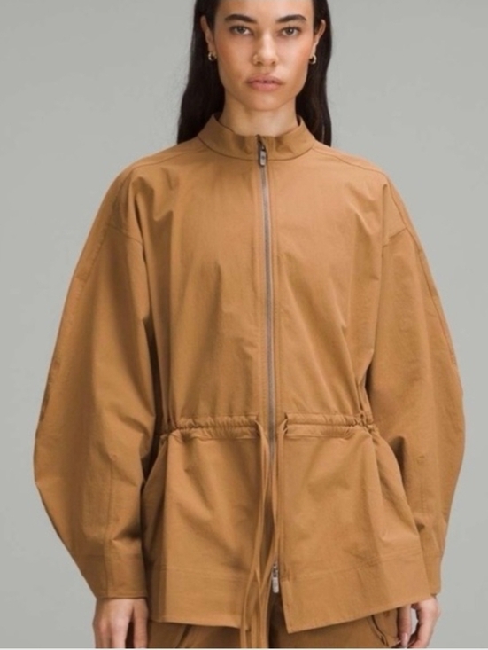 lululemon athletica Jackets & Blazers - NWOT Lululemon Cinch-Waist Stretch Shirt Jacket size L